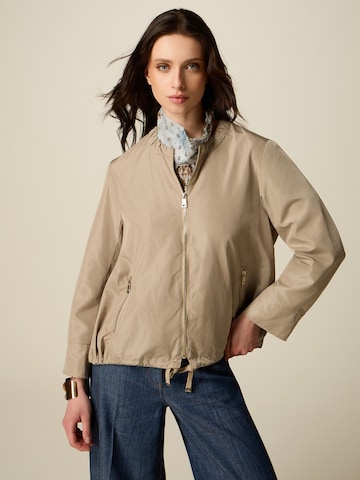 Manteau d’hiver oltre en beige : devant