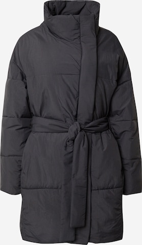 GAP Winter coat in Black: front