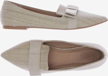 Asos Flats & Loafers in 35 in Beige: front