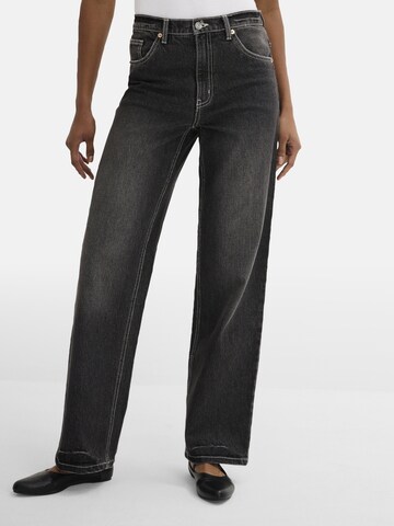 bonprix Loosefit Jeans in Schwarz: Vorderseite