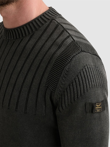 Pull-over 'Pullover with garment-dye wash and stone-washed look' PME Legend en gris