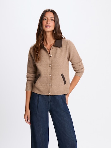 Morgan Kardigán - Hnedá: predná strana