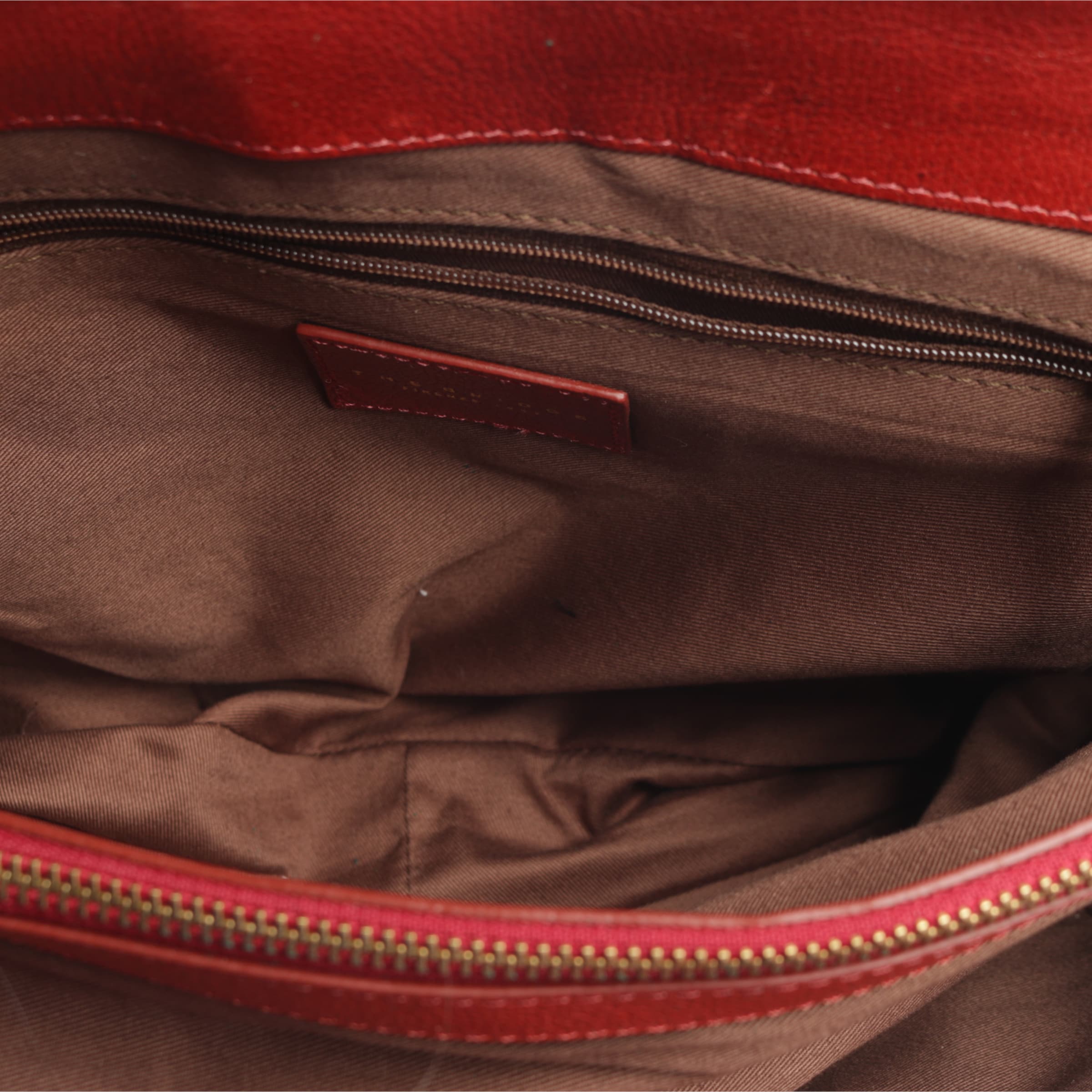 The Bridge Bag in One size in Red