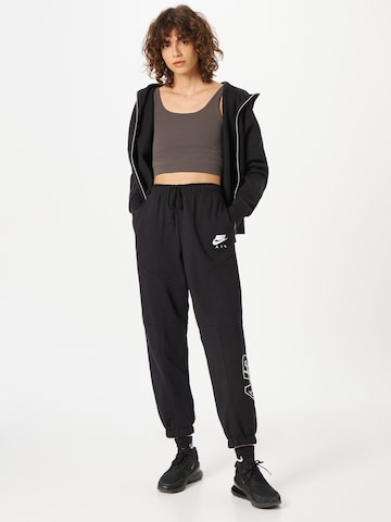 Nike Sportswear Tapered Nadrág 'AIR' - fekete