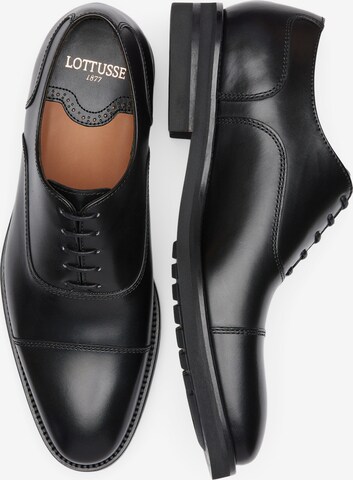 Chaussure à lacets 'Holborn' LOTTUSSE en noir