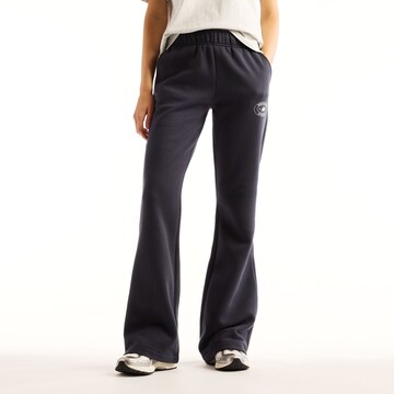 new balance - Flared Calças 'Reimagined Fleece Pant' em preto: frente