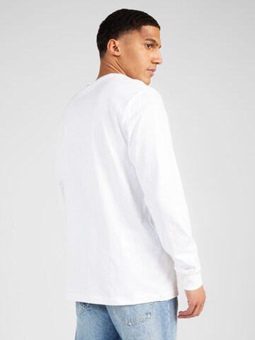 Nike Sportswear - Camiseta 'HEART AND SOLE' en blanco