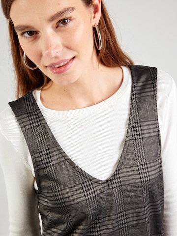 Robe 'JDYGEGGO MIA' JDY en gris