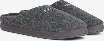 TOMMY HILFIGER Slippers in Grey