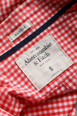 Abercrombie & Fitch Button Up Shirt in S in Red