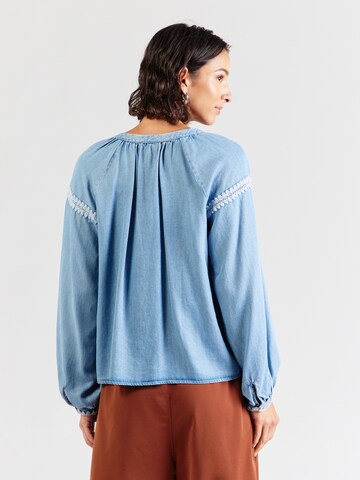 Chemisier Emily Van Den Bergh en bleu