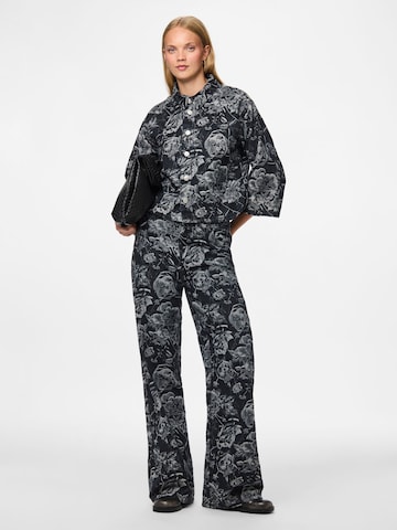 Camicia da donna 'PCMarosa' di PIECES in nero
