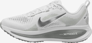 NIKE Обувь для бега 'Vomero 18' в Белый: спереди