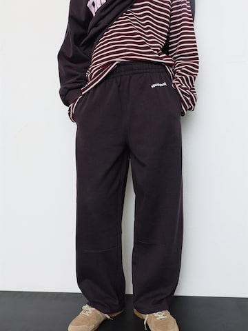 Pull&Bear Wide Leg Housut värissä ruskea: etupuoli