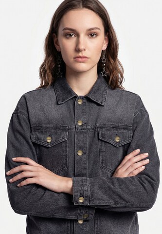 myMo ROCKS Between-Season Jacket in Black