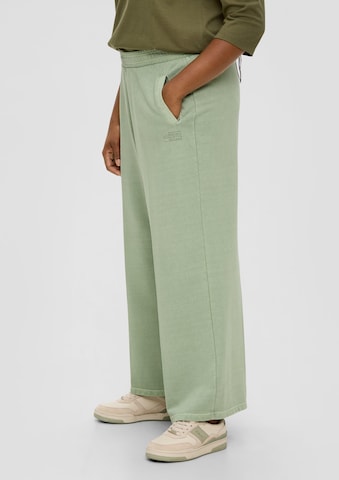 TRIANGLE Wide leg Trousers in Green
