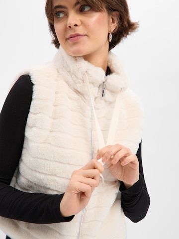 monari Weste in Weiß