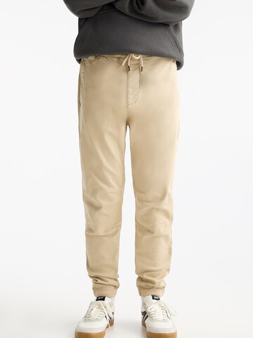 Pull&Bear Tapered Broek in Beige: voorkant