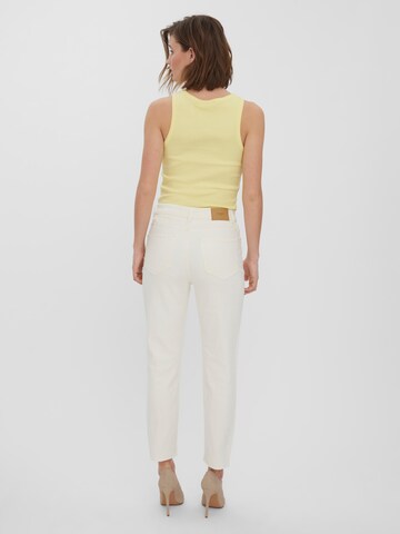 regular Jeans 'Brenda' di VERO MODA in bianco