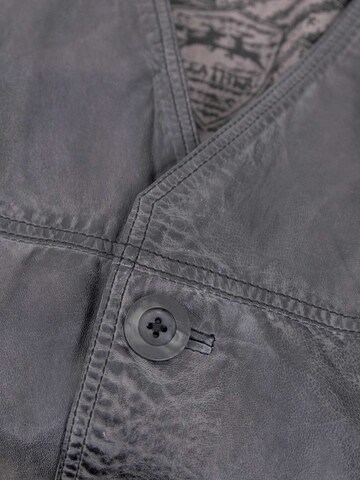 MADDOX Weste 'Georgio' in Grau