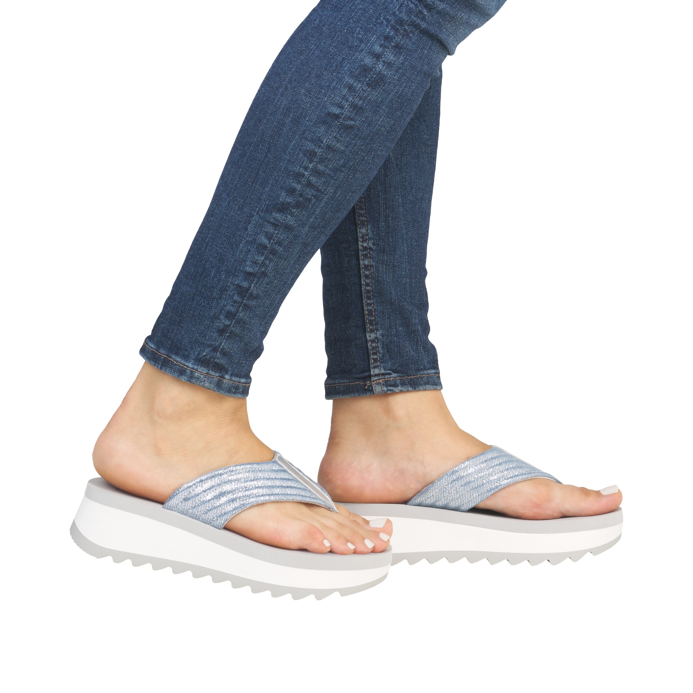 Tongs ' W3054 ' Rieker Sport en bleu : devant