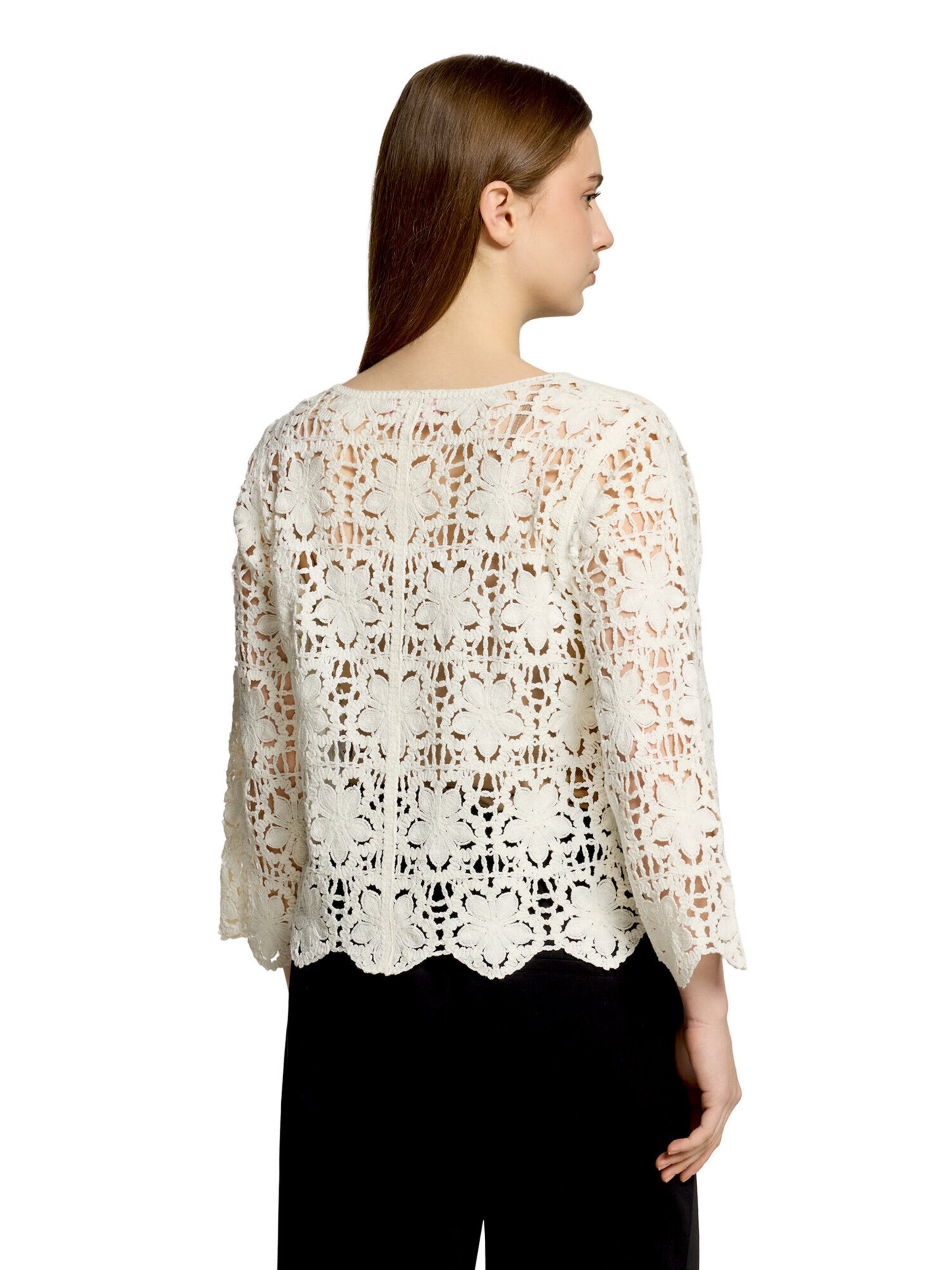 Betty Barclay Lochstrick-Pullover mit U-Boot-Ausschnitt in Weiß