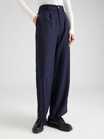Pepe Jeans Loose fit Pleat-Front Pants 'Rene' in Blue: front