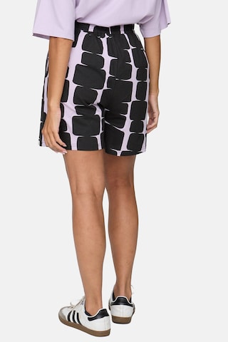 Turtledove London Regular Pants in Purple