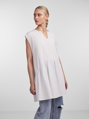 PIECES Sukienka 'MUSTA' w kolorze biały: przód