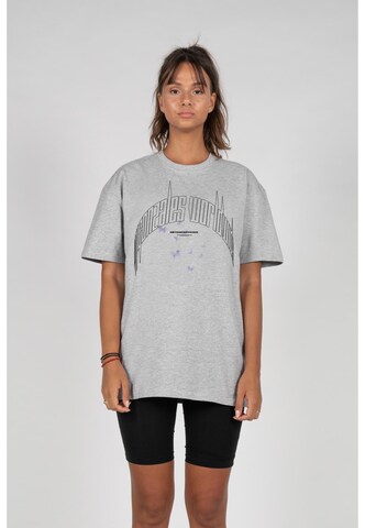 T-shirt 'Metamorphose V.3' MJ Gonzales en gris : devant