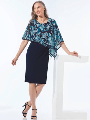 Goldner Kleid in Blau