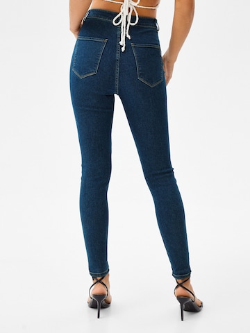 Bershka Skinny Jeggings in Blau