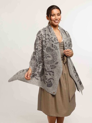 FRAAS Oversizeschal in Grau: Vorderseite