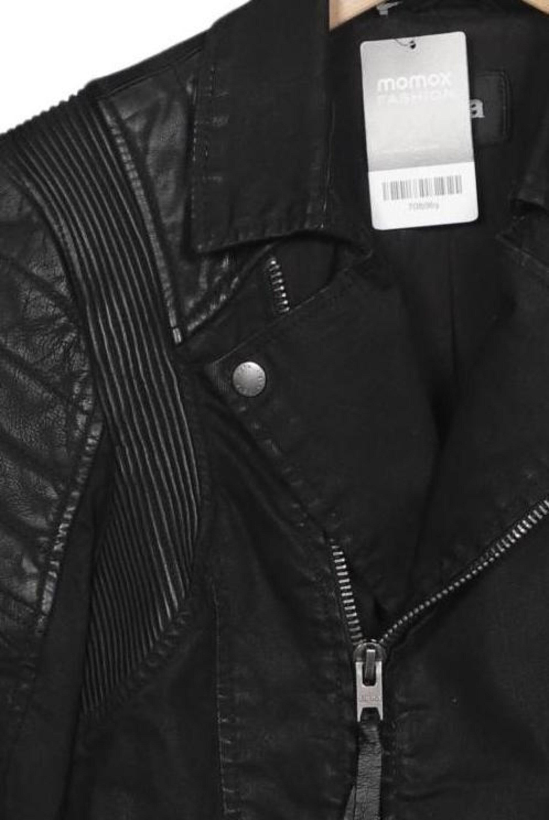 tigha Jacke M in Schwarz