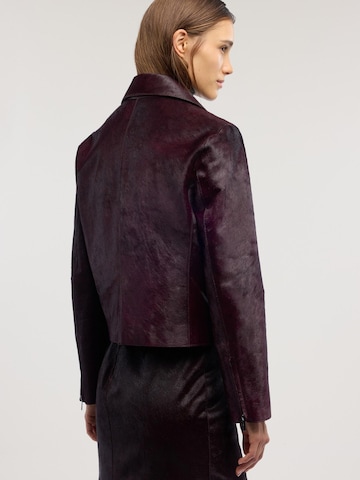 Cappotto invernale di Trussardi in rosso