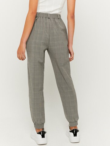 Tally Weijl Tapered Pants in Grey