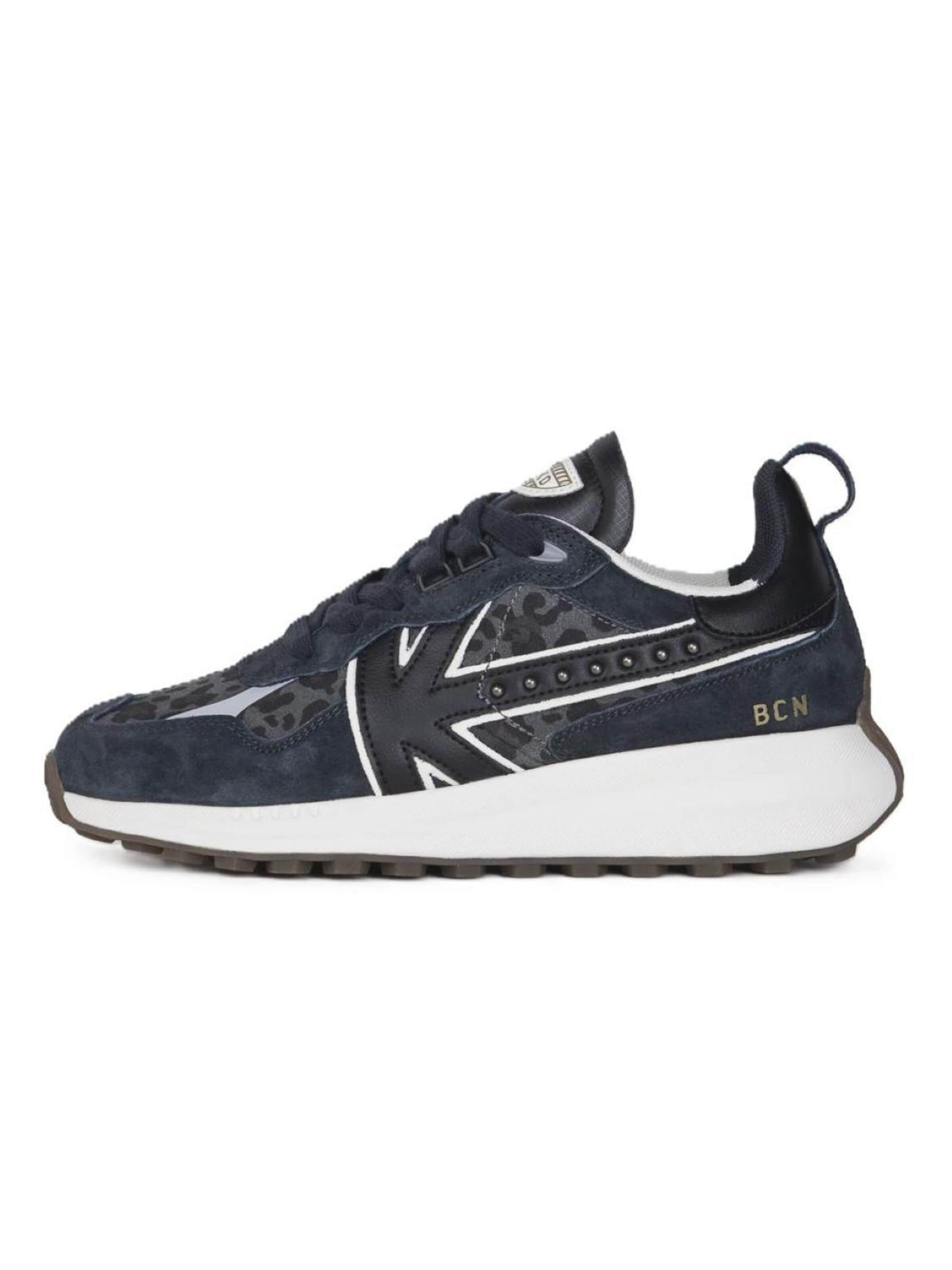 Kaotiko Sneakers laag 'Detroit Glam' in Grijs: voorkant