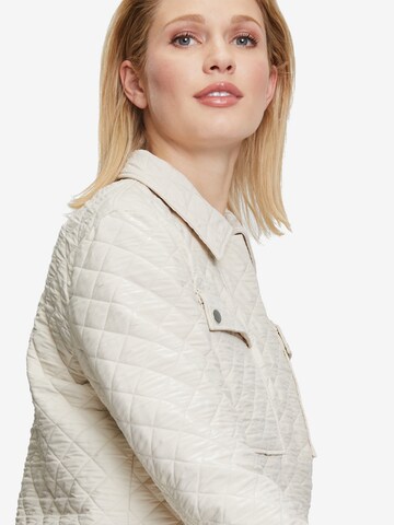 Betty Barclay Between-Season Jacket in Beige