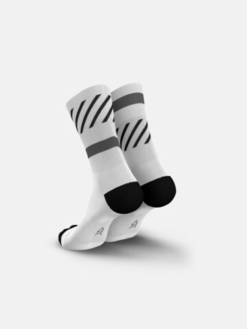 INCYLENCE Athletic Socks 'DISRUPTS' in White