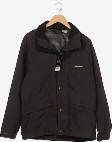 PATAGONIA Jacke M in Grau: Vorderseite