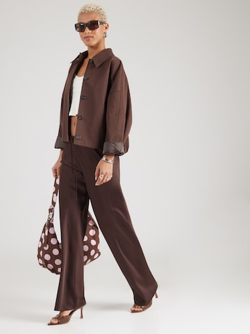Regular Pantalon & Other Stories en marron