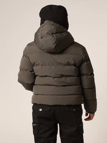 Veste d’hiver 'INTEREST' Deeluxe en marron
