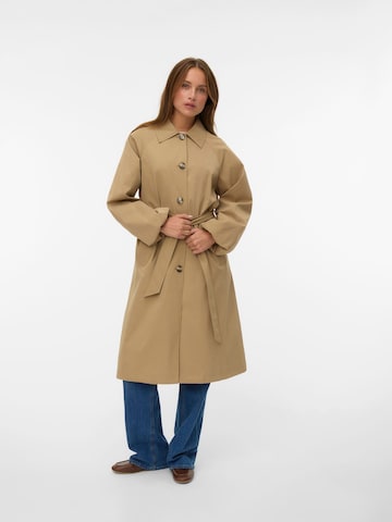 VERO MODA Tussenmantel 'VMCHRISSY' in Bruin: voorkant