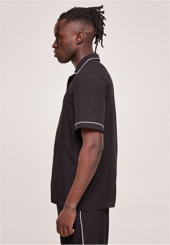 Regular fit Cămașă de la Urban Classics pe negru