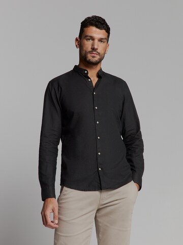 No Excess Regular Fit Hemd in Schwarz: Vorderseite