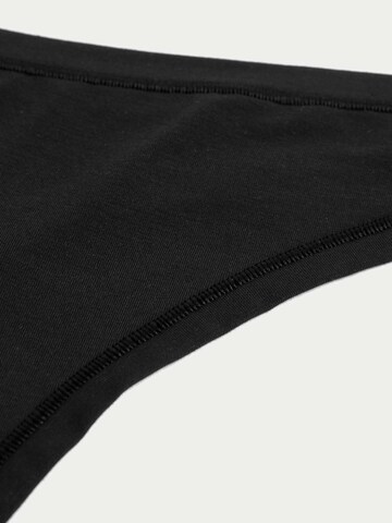 Marks & Spencer Slip 'Flexifit™' in Black