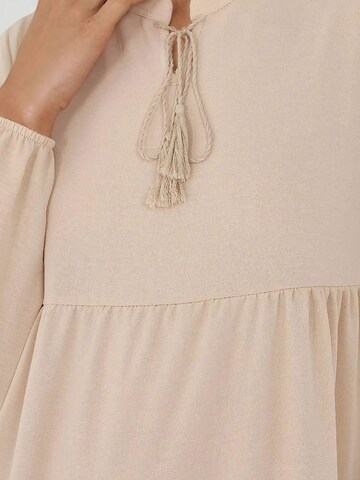 Hiccup - Vestido em bege