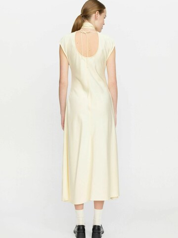 Soft Rebels Mekko 'Leia' värissä beige