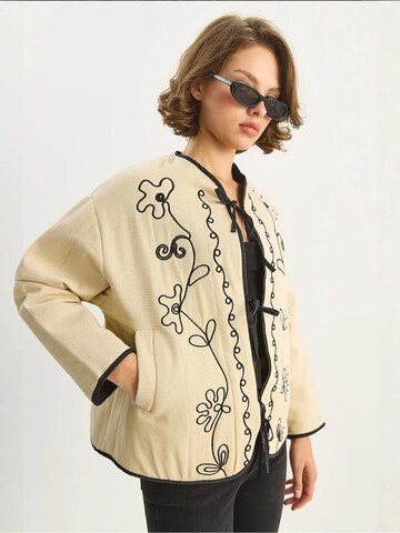 Giacca di mezza stagione di Bianco Lucci in beige