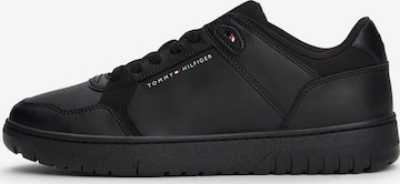 Baskets basses TOMMY HILFIGER en noir : devant